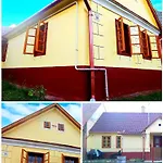 Poni Kucko Vendeghaz Es Minifarm 펜션