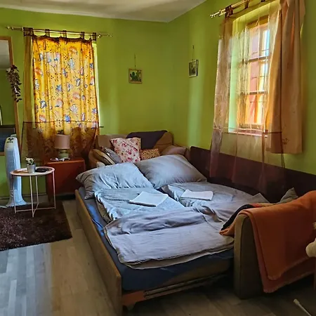 Poni Kucko Vendeghaz Es Minifarm * Hosszuvoelgy